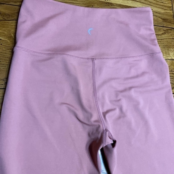 𝅺zyia Medium Pink Flame Light n Tight Perforated High Rise 7/8 Leggings. - Picture 1 of 8